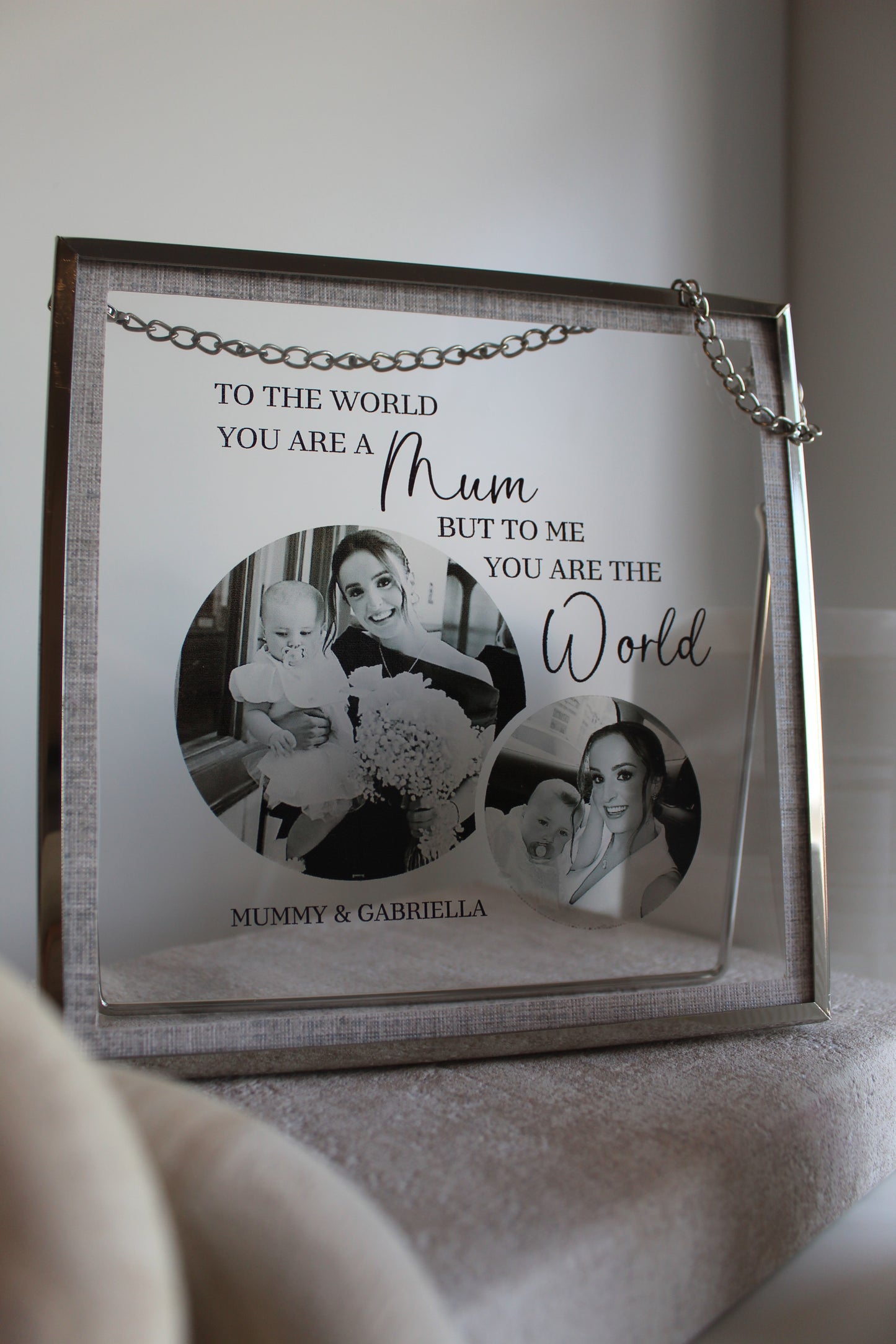 'Circular Graphics' Transparent Frame