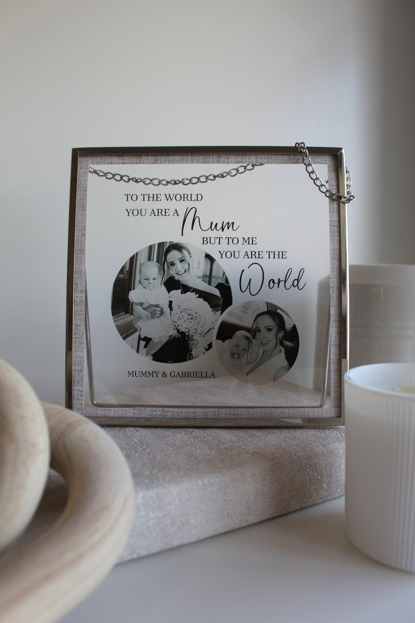 'Circular Graphics' Transparent Frame